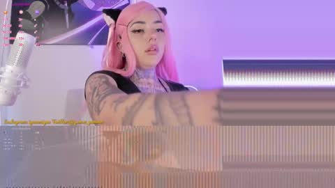 .  online show from November 25, 2025, 2:39 pm