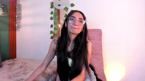 raven_smith_ online show from April 11, 2026, 6:40 am