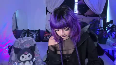 ravencollen online show from March 19, 2026, 7:29 pm