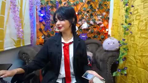 Snapshot of ravenn_20 chatting on January 23, 2025, 11:26 am RavenN online show from January 23, 2025, 11:26 am