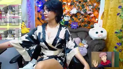 Snapshot of ravenn_20 chatting on February 18, 2025, 11:55 am RavenN online show from February 18, 2025, 11:55 am