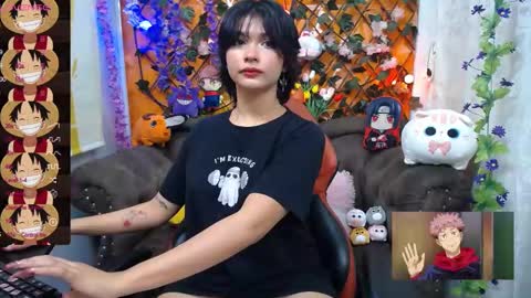 Snapshot of ravenn_20 chatting on March 12, 2025, 11:31 am RavenN online show from March 12, 2025, 11:31 am