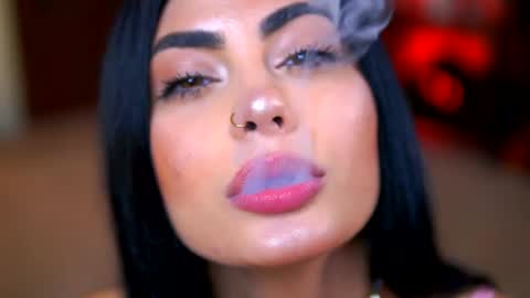 Lav online show from November 21, 2025, 9:13 pm