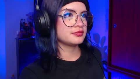 raventh_ online show from December 21, 2025, 3:02 am