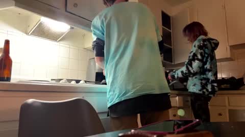 Snapshot of ravenxbeastie chatting on February 14, 2025, 4:15 am ravenxbeastie online show from February 14, 2025, 4:15 am