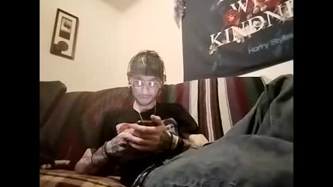 Snapshot of raver8142 chatting on December 11, 2024, 3:56 am Raver online show from December 11, 2024, 3:56 am