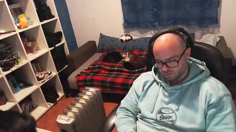 ravingr3d3 online show from February 22, 2025, 11:03 pm