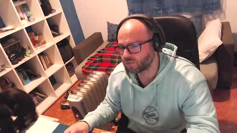 ravingr3d3 online show from March 10, 2025, 10:55 pm