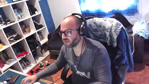 ravingr3d3 online show from October 29, 2025, 11:23 am