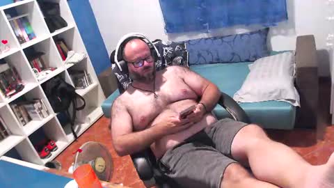 Snapshot of ravingr3d3 chatting on July 18, 2026, 11:08 pm ravingr3d3 online show from July 18, 2026, 11:08 pm