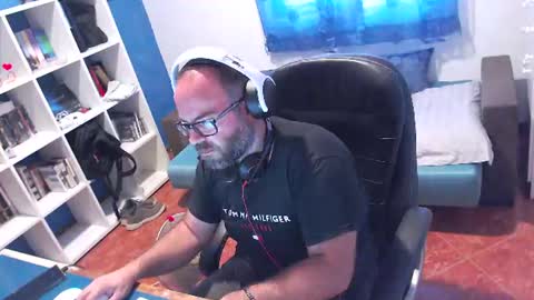 Snapshot of ravingr3d3 chatting on July 20, 2026, 10:39 am ravingr3d3 online show from July 20, 2026, 10:39 am