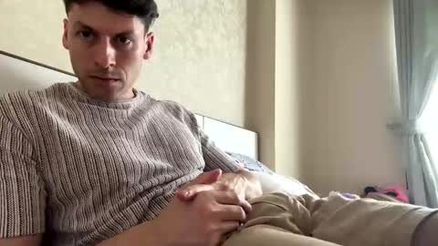 rawdr3 online show from December 15, 2025, 6:28 am