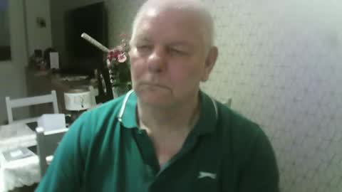 Snapshot of ray47 chatting on December 17, 2025, 4:35 pm ray47 online show from December 17, 2025, 4:35 pm