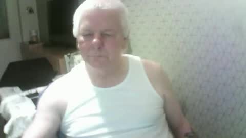 Snapshot of ray47 chatting on February 16, 2026, 10:39 pm ray47 online show from February 16, 2026, 10:39 pm