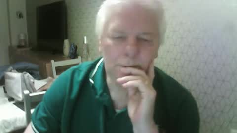 Snapshot of ray47 chatting on February 22, 2026, 11:14 pm ray47 online show from February 22, 2026, 11:14 pm
