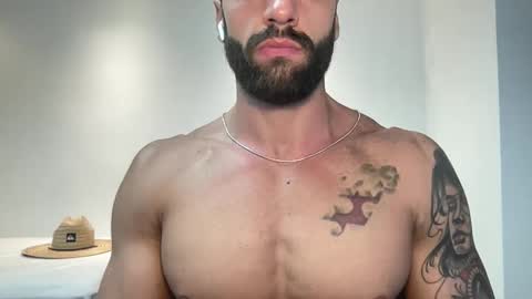 Snapshot of ray90fit chatting on December 19, 2024, 2:23 am rayfit90 online show from December 19, 2024, 2:23 am