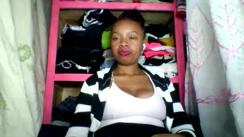 rayana_69 online show from May 16, 2026, 12:18 am
