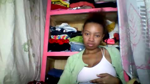 rayana_69 online show from June 11, 2026, 4:05 pm