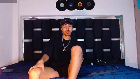 Rayn online show from February 17, 2025, 7:53 pm