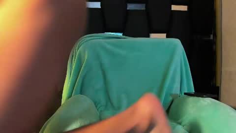 Rayn online show from April 17, 2026, 10:46 pm