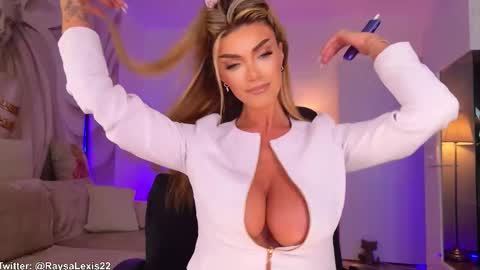 raysalexis19 online show from February 11, 2026, 2:00 pm