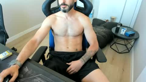 Snapshot of raysexparty chatting on June 27, 2026, 3:28 pm raysexparty online show from June 27, 2026, 3:28 pm