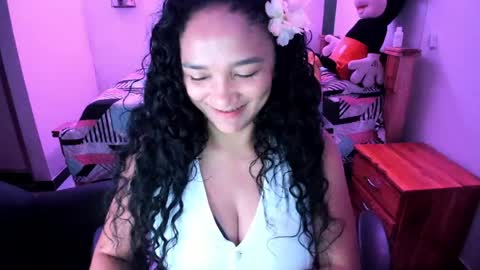 Danna online show from May 9, 2026, 2:55 pm