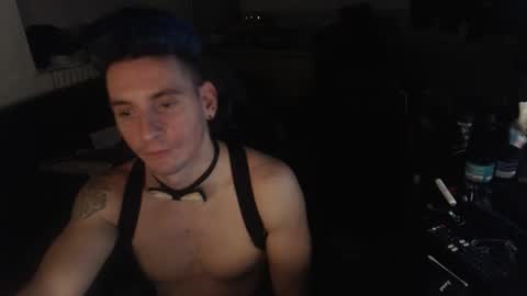 Rayzel online show from November 30, 2025, 5:06 pm