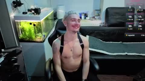 Rayzel online show from February 1, 2026, 12:09 am