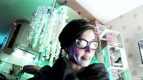 Snapshot of raziel_haze chatting on November 8, 2025, 3:23 pm Yrriel Strife Candy-Demon Caveboy mr. Cringe online show from November 8, 2025, 3:23 pm