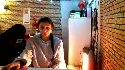 Snapshot of real_coupl3 chatting on January 18, 2026, 8:29 am real_coupl3 online show from January 18, 2026, 8:29 am