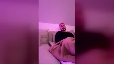 Snapshot of realdeal2000 chatting on March 29, 2026, 12:54 am realdeal2000 online show from March 29, 2026, 12:54 am