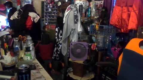 reallyredrum69th online show from October 20, 2025, 8:42 pm