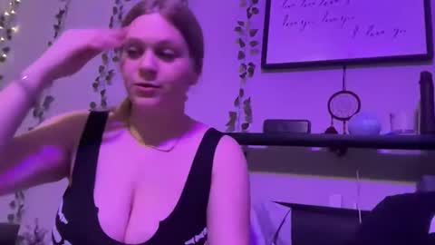 Preston  Stella online show from January 9, 2025, 7:52 am