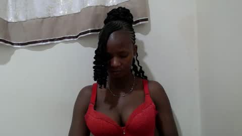 queen online show from November 25, 2025, 6:30 pm