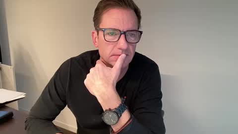 realstuff_ online show from December 5, 2024, 2:44 pm