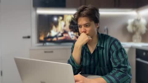 AliceEve online show from February 17, 2025, 8:36 pm