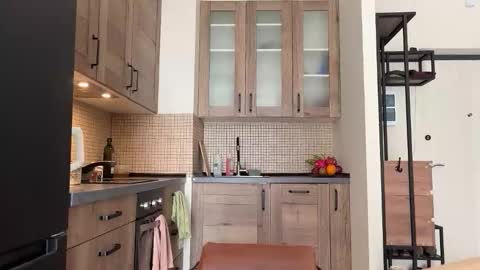 AliceEve online show from April 16, 2026, 8:26 am