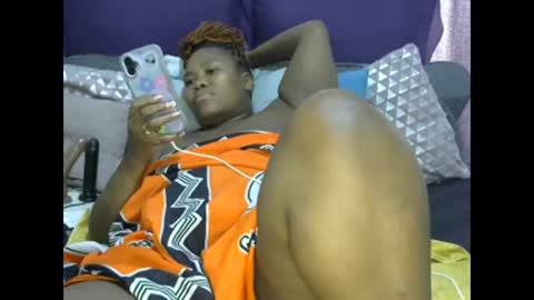 REAL1SWEETHEART online show from February 11, 2026, 6:18 am