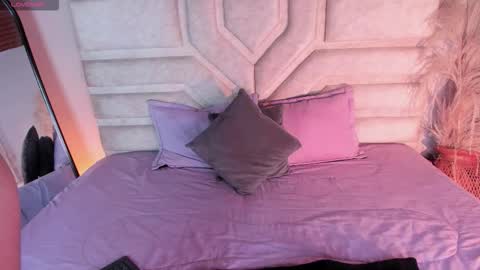 Rebeca online show from November 7, 2025, 12:16 pm