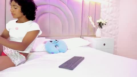 Rebeca online show from December 21, 2025, 12:45 pm