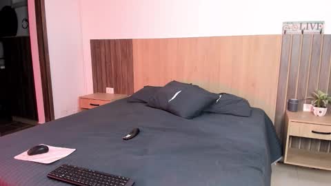 I invite you to my birthday on November 3th  online show from November 6, 2025, 9:48 pm