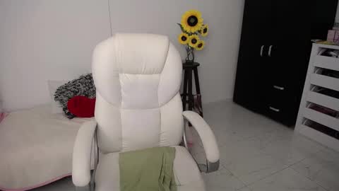 REBECA online show from January 10, 2025, 2:04 am