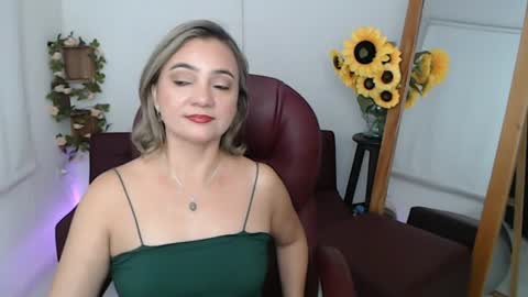 Snapshot of rebeca_milf chatting on June 23, 2026, 3:10 pm REBECA online show from June 23, 2026, 3:10 pm
