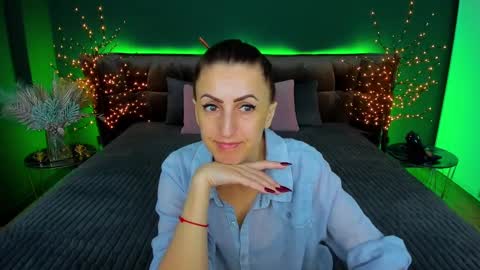 rebecca_diamonds online show from January 30, 2025, 6:24 am