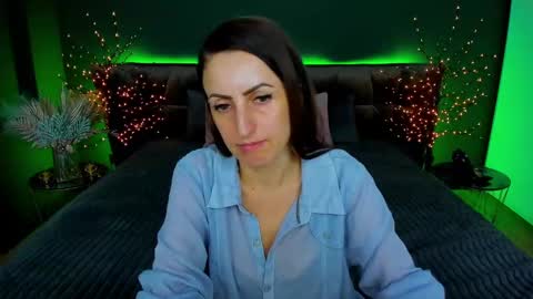 rebecca_diamonds online show from January 30, 2025, 12:48 pm