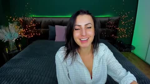 rebecca_diamonds online show from March 2, 2025, 9:10 am