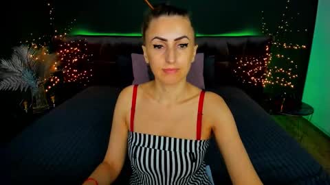 rebecca_diamonds online show from September 18, 2025, 5:20 am