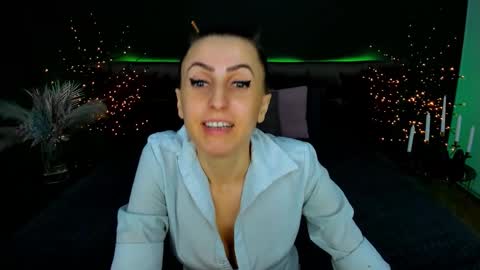 rebecca_diamonds online show from February 2, 2026, 6:45 am