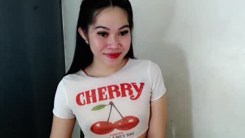 its me asian rebecca online show from October 15, 2025, 6:35 am